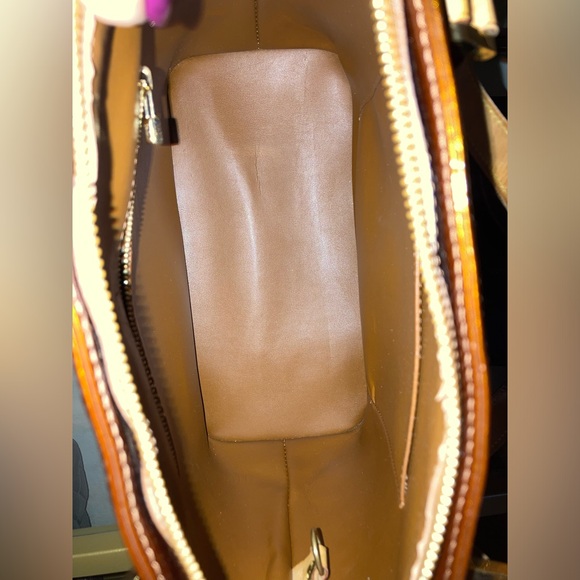LOUIS VUITTON VERNIS BAG - Picture 11 of 13
